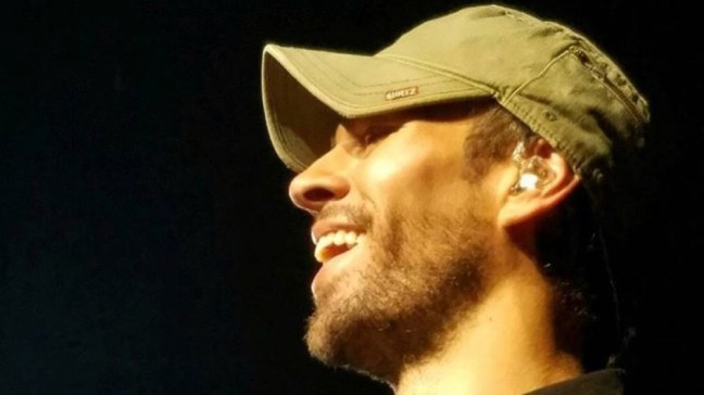 5B8F9205-0035-452A-9543-8F481186AA98