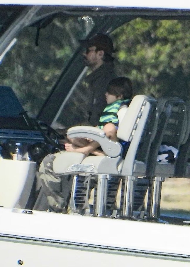 Enrique Iglesias visual data 4